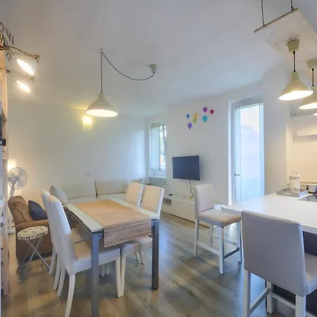 Lägenhet Nicola Flat Lierna