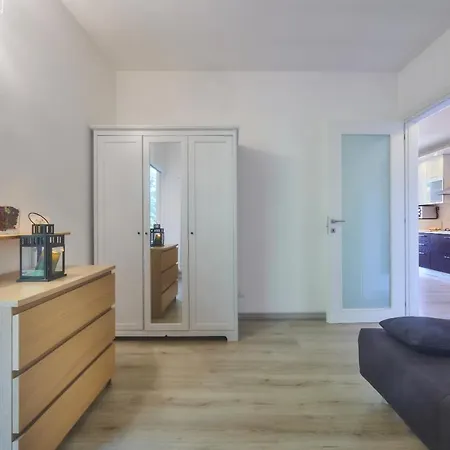 Lägenhet Nicola Flat *