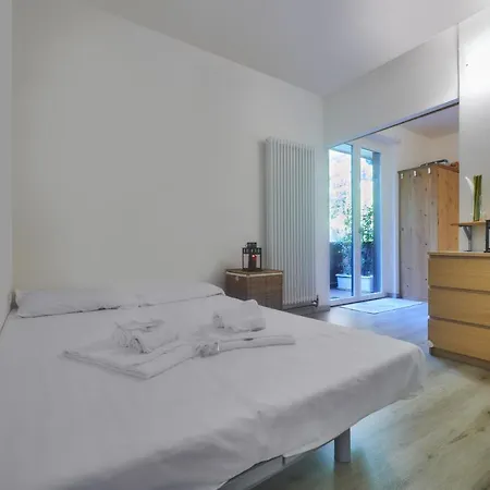 Nicola Flat * Lierna